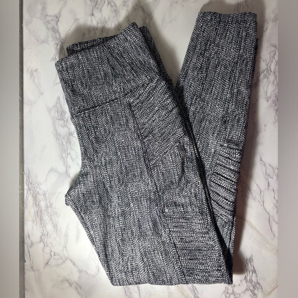 Athleta Women’s  Textured Moto Gray leggings